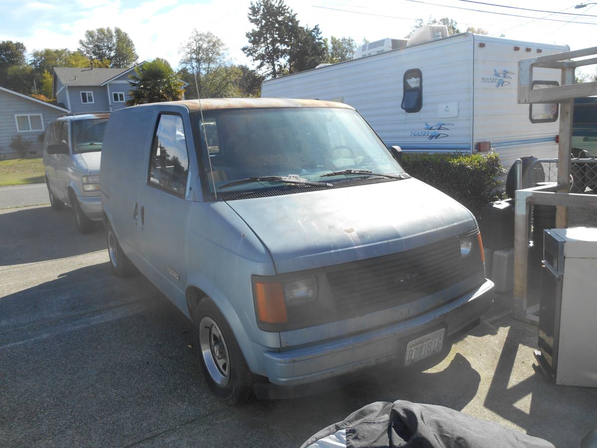 Chevrolet-astro-van-12-ton-nominal-1985-3