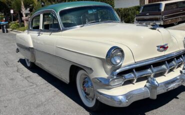 Chevrolet-bel-air-1954-10