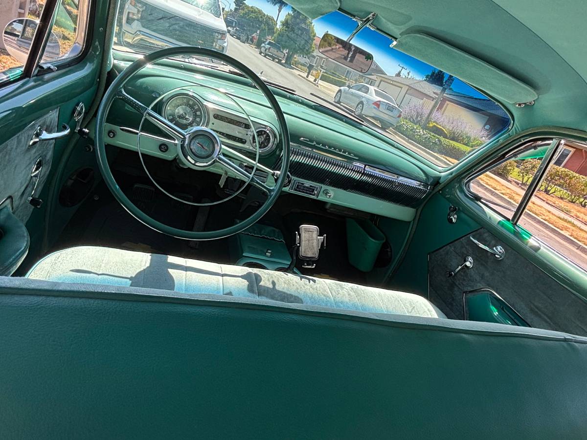 Chevrolet-bel-air-1954-14