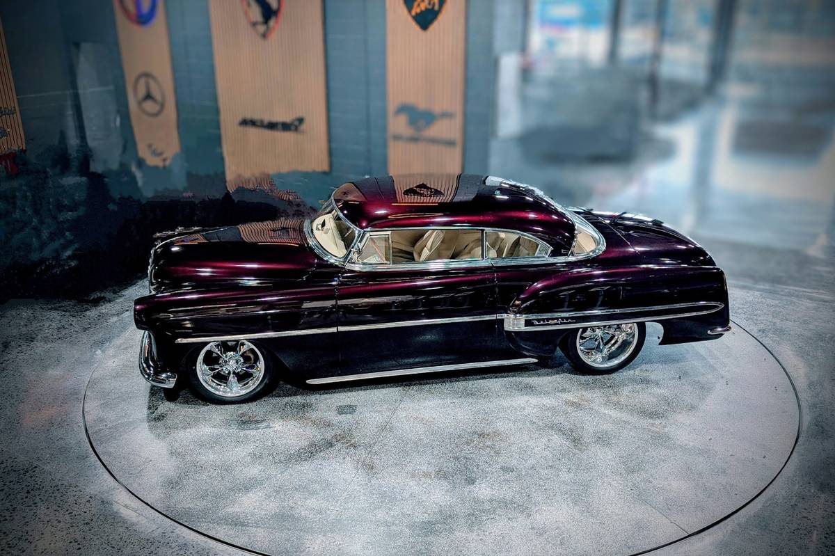 Chevrolet-bel-air-1954-red-2