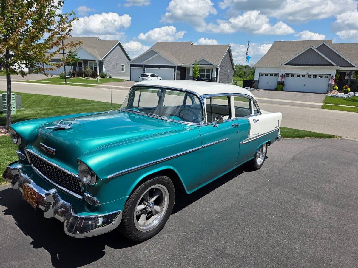 Chevrolet-bel-air-1955-green