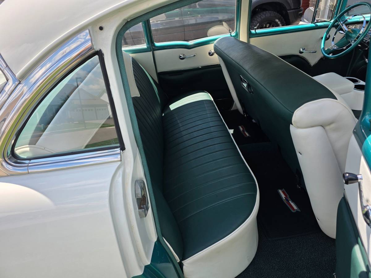Chevrolet-bel-air-1955-green-4