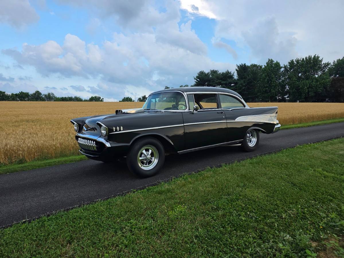 Chevrolet-bel-air-1957-black