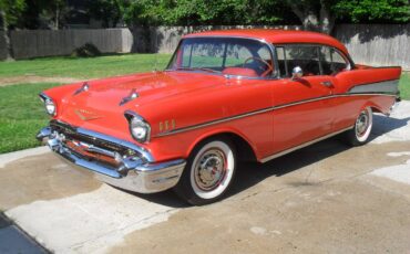 Chevrolet-bel-air-1957-red