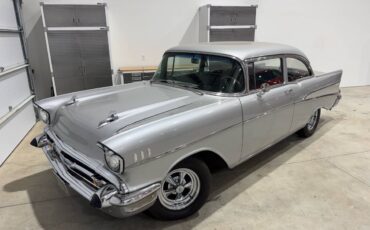 Chevrolet-bel-air-1957-silver-17