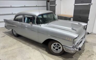 Chevrolet-bel-air-1957-silver