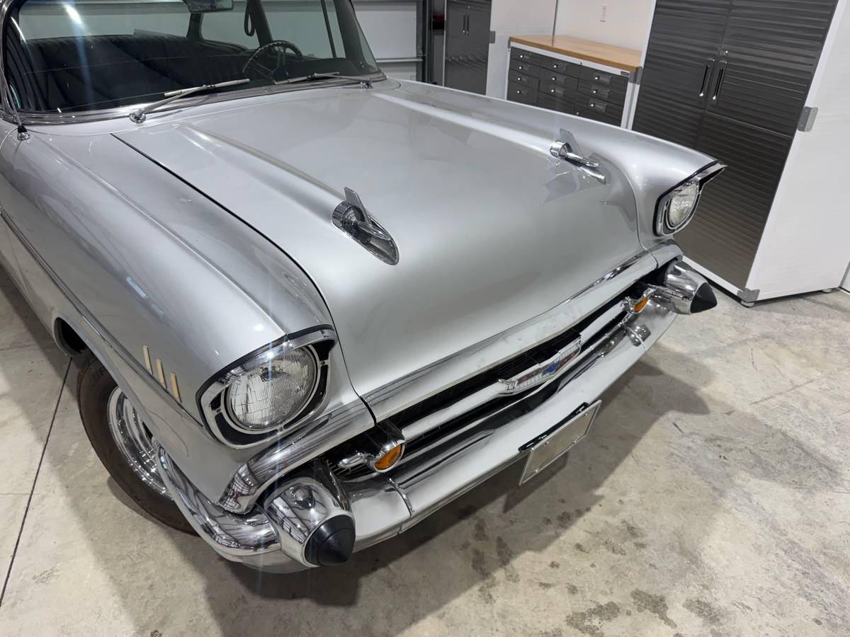 Chevrolet-bel-air-1957-silver-9