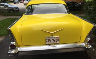 Chevrolet-bel-air-1957-yellow-5