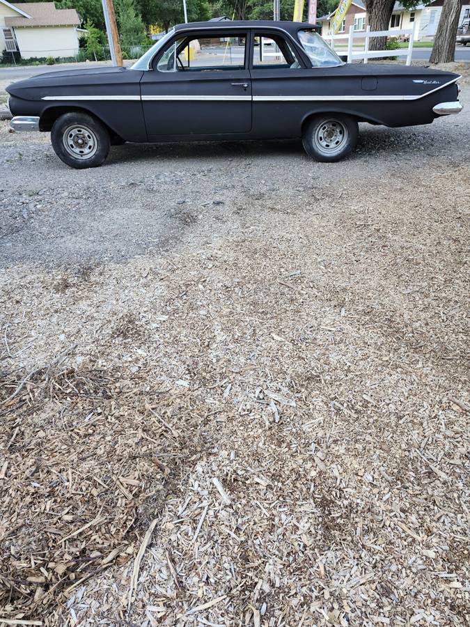 Chevrolet-bel-air-1961-black-11