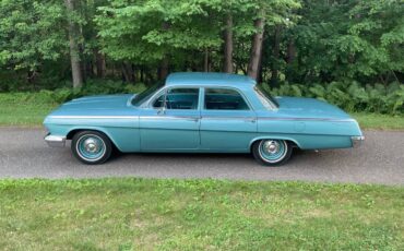 Chevrolet-bel-air-1962-blue-14