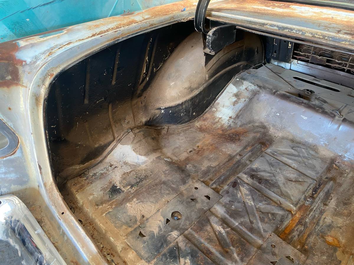 Chevrolet-bel-air-2-door-hardtop-no-post-1956-blue-10