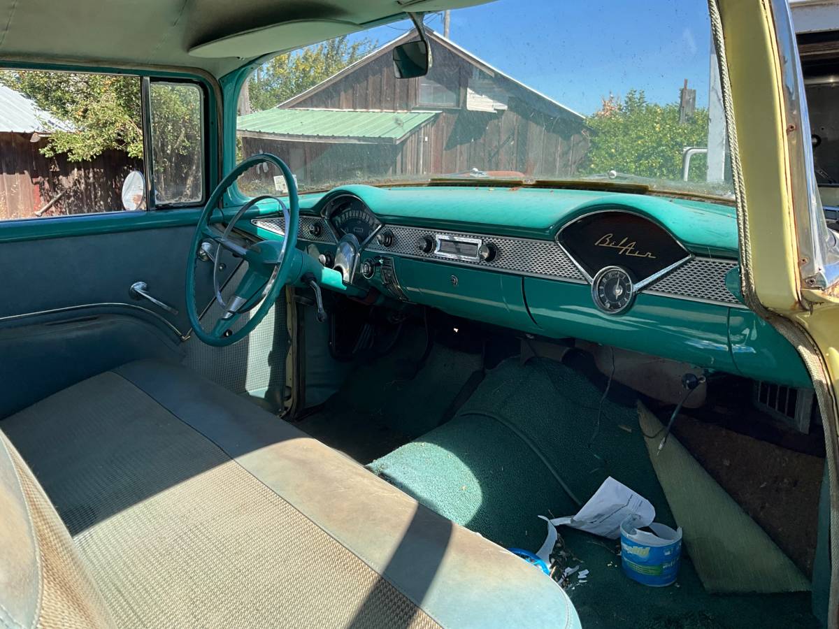 Chevrolet-bel-air-2-dr-1955-yellow-11