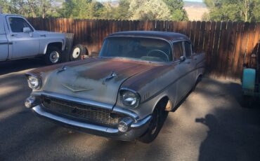 Chevrolet-bel-air-4-door-1957-1