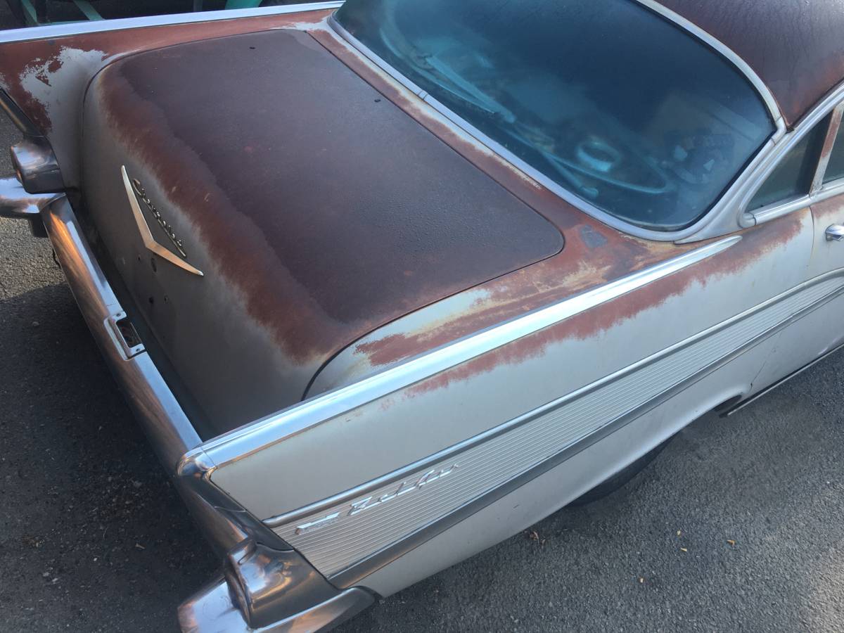 Chevrolet-bel-air-4-door-1957-3