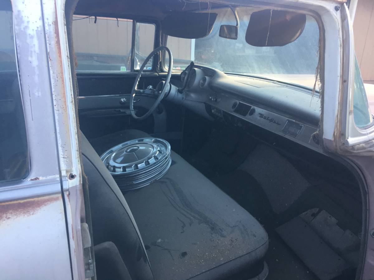 Chevrolet-bel-air-4-door-1957-4
