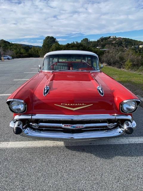 Chevrolet-bel-air-nomad-1957-red-10