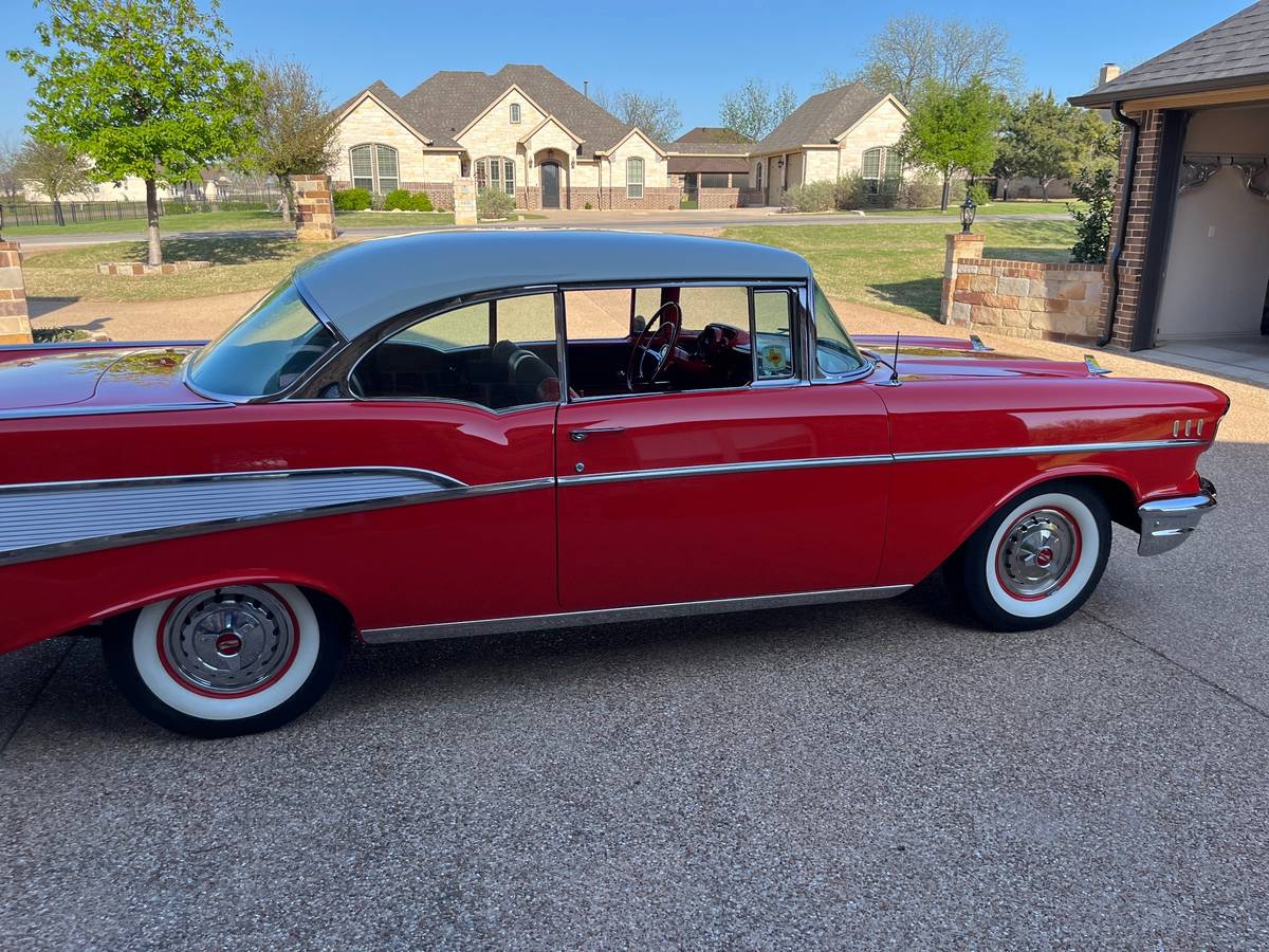 Chevrolet-belair-1957-red-1