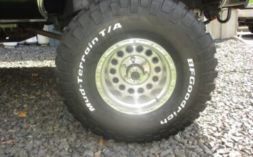 Chevrolet-blazer-12-ton-nominal-1990-black-23