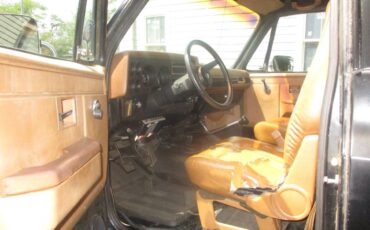 Chevrolet-blazer-12-ton-nominal-1990-black-6