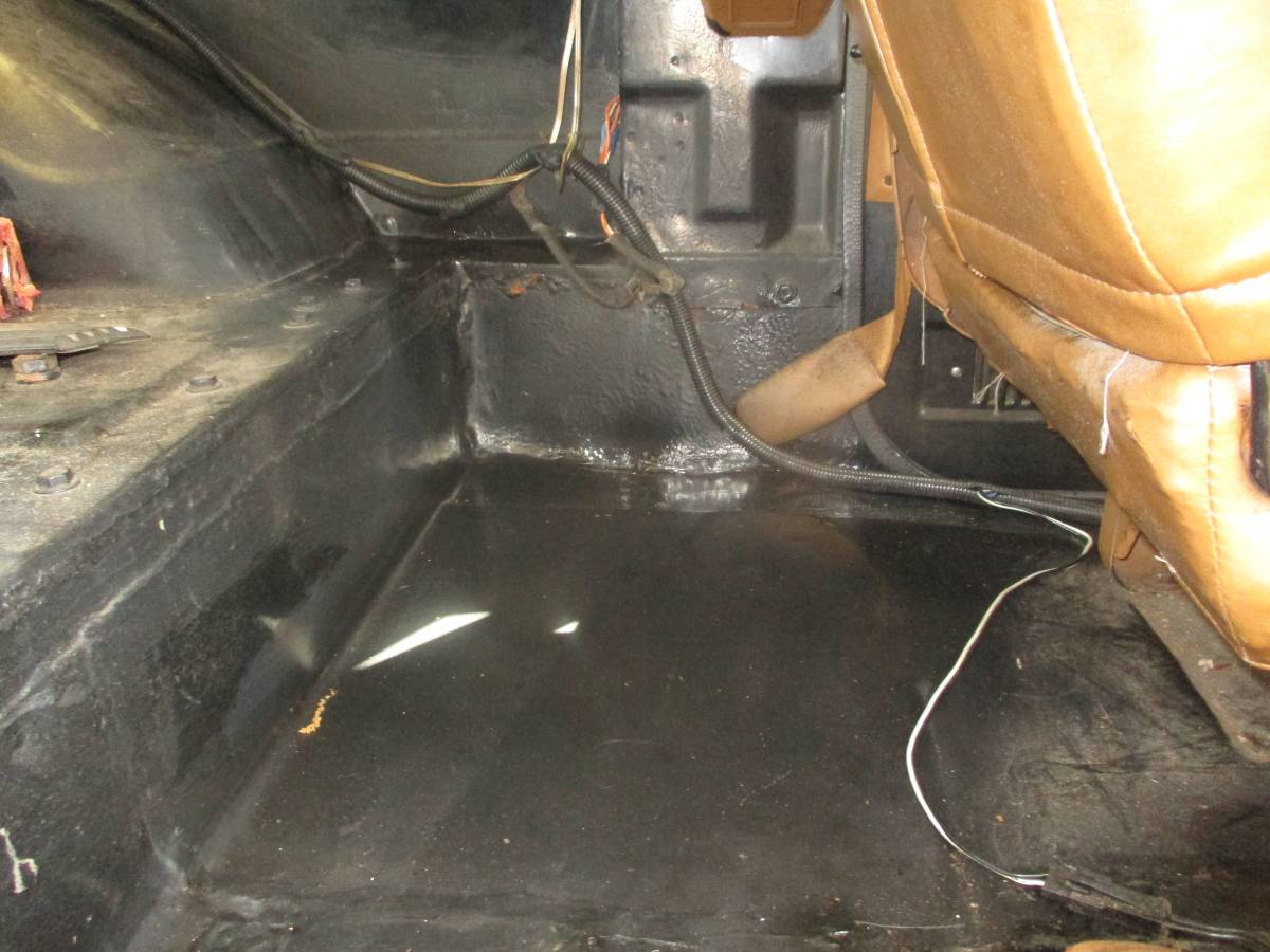 Chevrolet-blazer-12-ton-nominal-1990-black-9