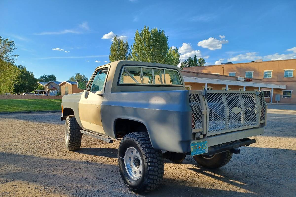 Chevrolet-blazer-1977-grey-3