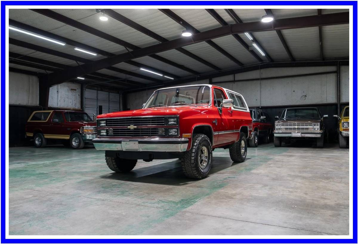 Chevrolet-blazer-1984-red-12