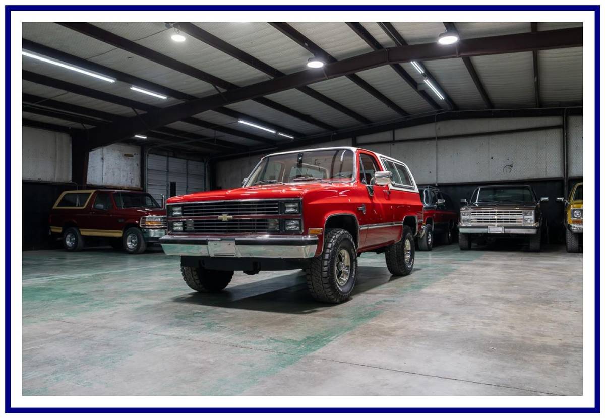 Chevrolet-blazer-1984-red-16