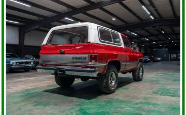 Chevrolet-blazer-1984-red-17