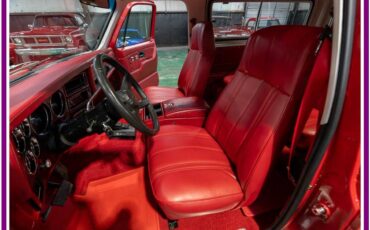 Chevrolet-blazer-1984-red-2