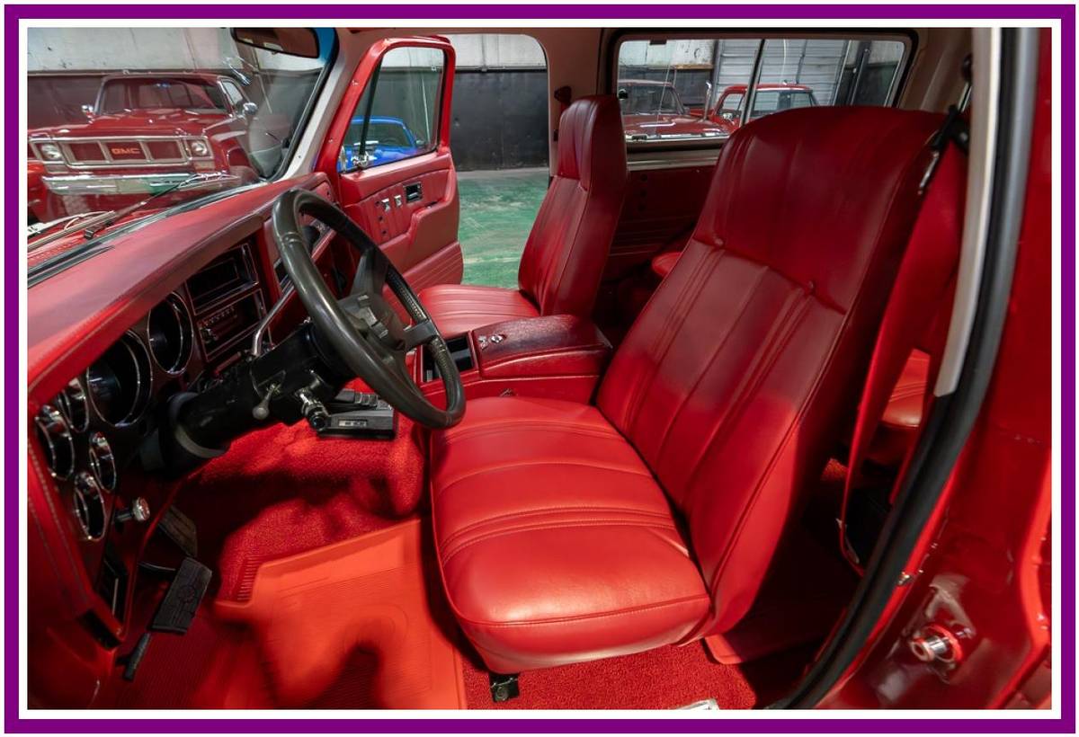 Chevrolet-blazer-1984-red-2