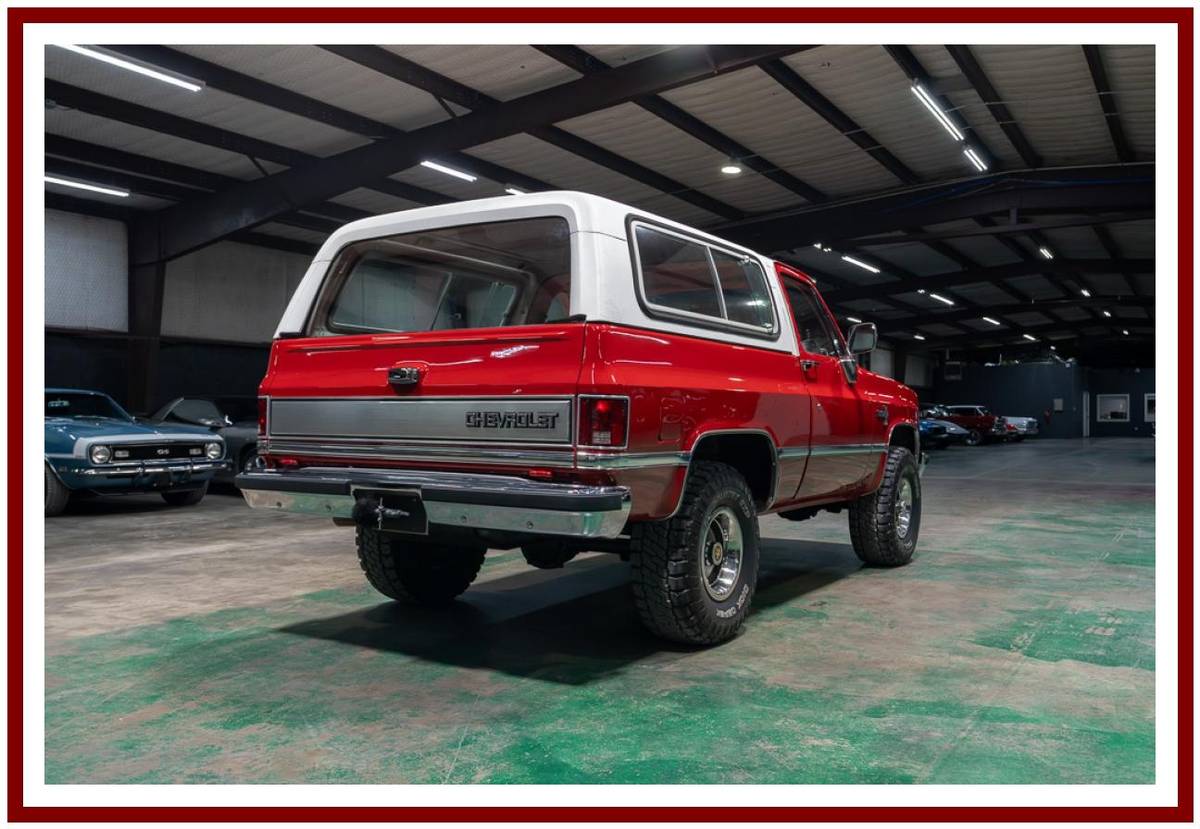 Chevrolet-blazer-1984-red-25