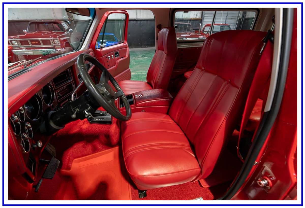 Chevrolet-blazer-1984-red-26