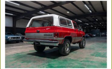 Chevrolet-blazer-1984-red-9