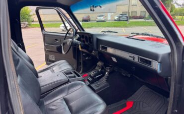 Chevrolet-blazer-1985-red-13