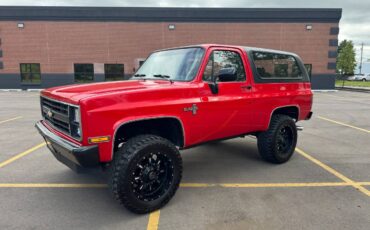Chevrolet-blazer-1985-red