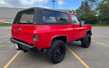 Chevrolet-blazer-1985-red-4