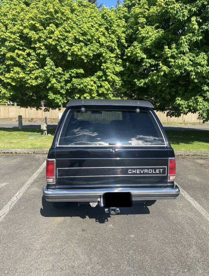 Chevrolet-blazer-1986-black-2