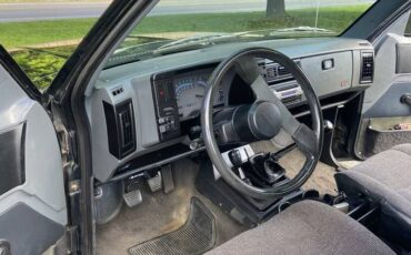 Chevrolet-blazer-1986-black-3