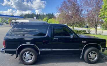 Chevrolet-blazer-1986-black