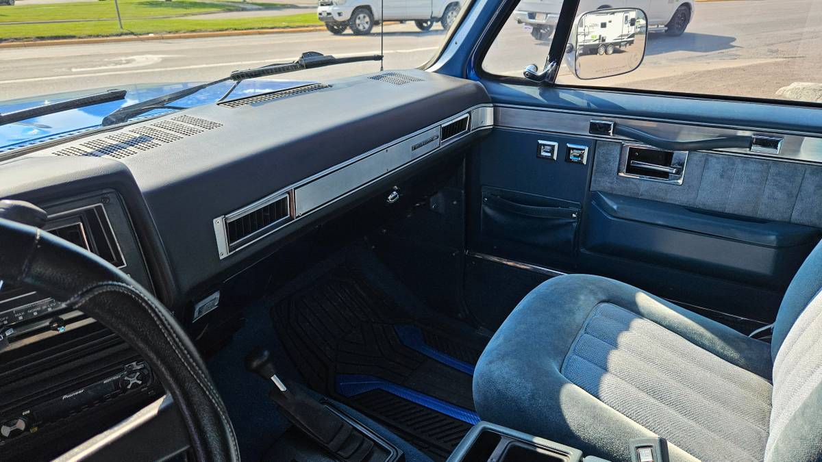 Chevrolet-blazer-1989-8