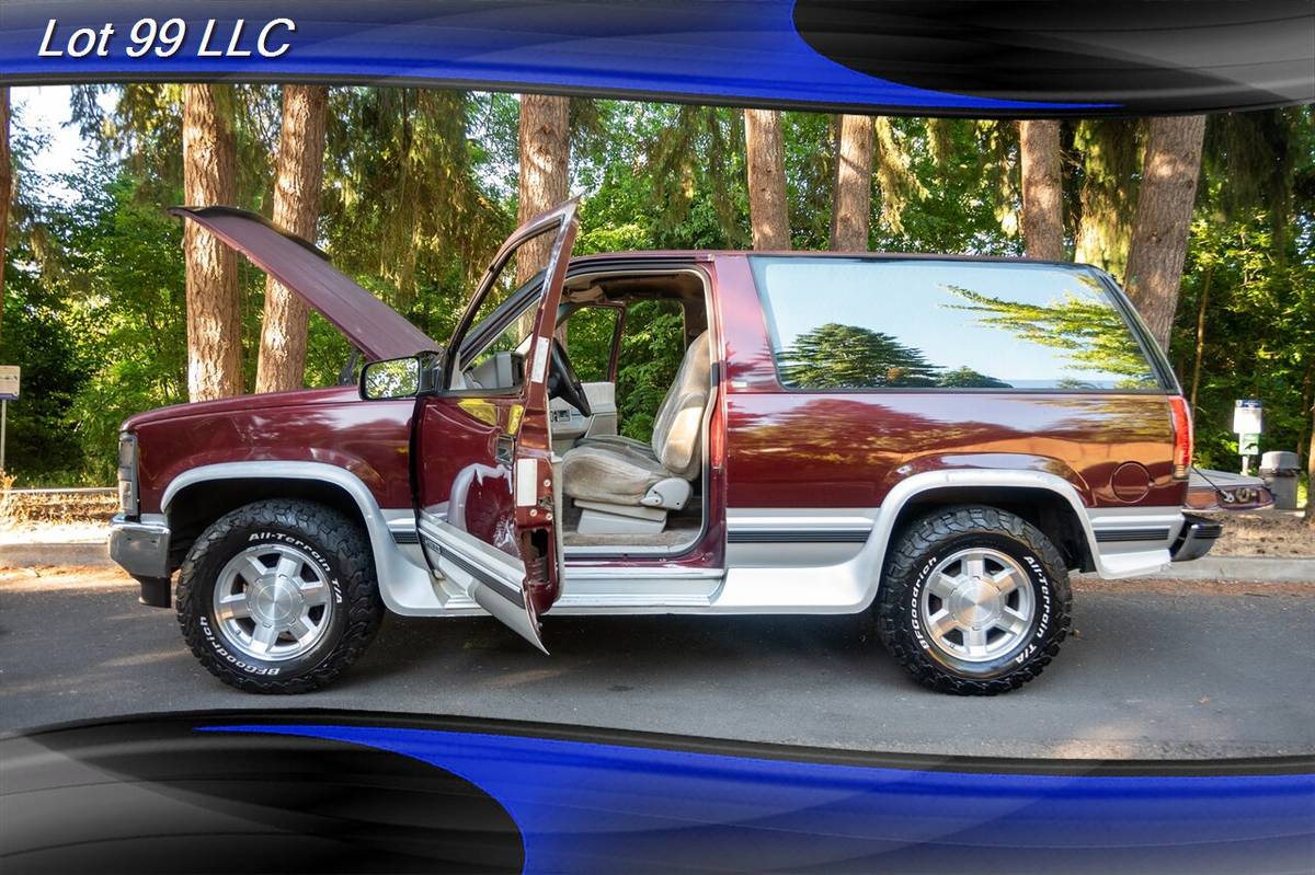 Chevrolet-blazer-2-door-4x4-k5-blazer-silverado-1992-red-21