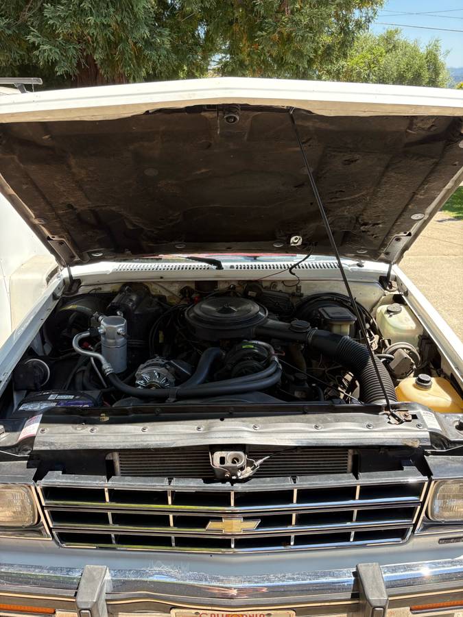 Chevrolet-blazer-s10-1986-white-1