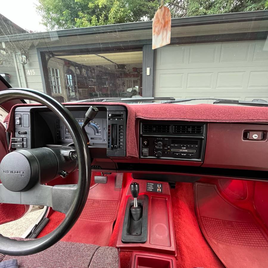 Chevrolet-blazer-s10-1986-white-10