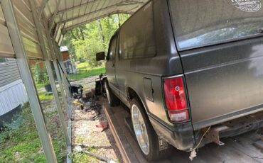 Chevrolet-blazer-s10-1990-black-2