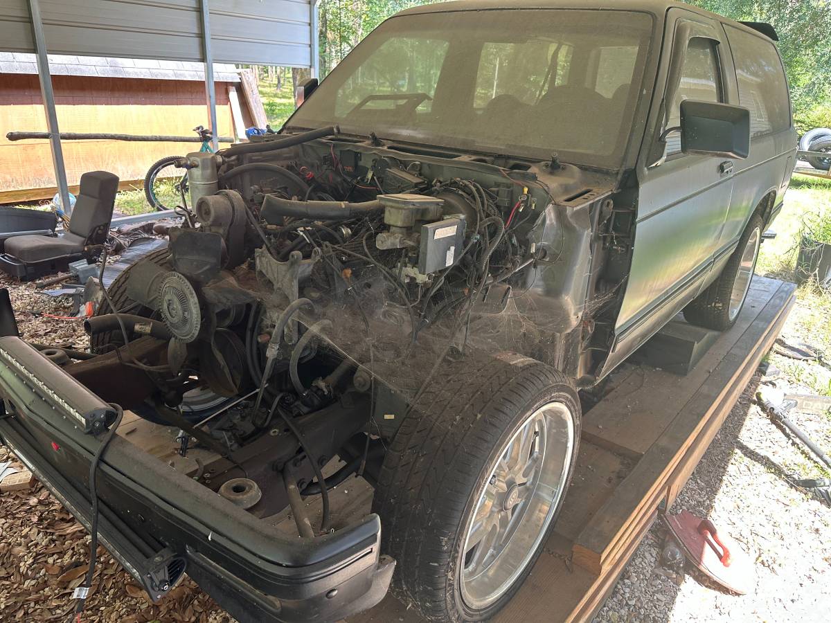 Chevrolet-blazer-s10-1990-black-7