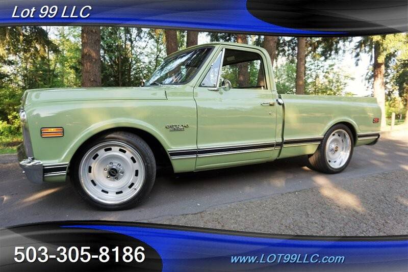 Chevrolet-c-10-cst-v8-auto-new-1969-green-4