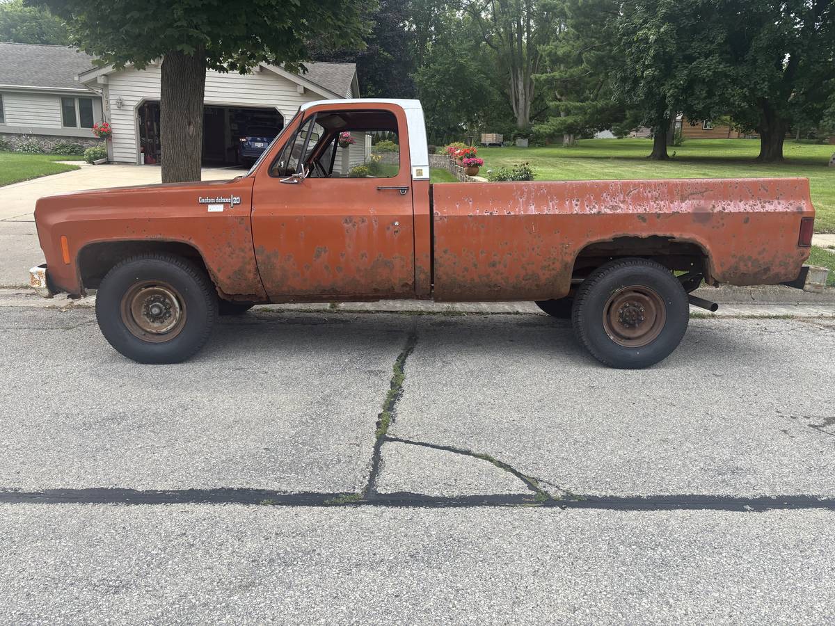Chevrolet-c-20-pickup-1974-orange-1
