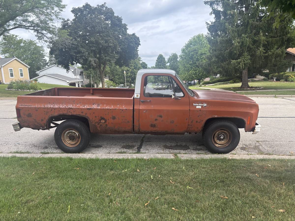 Chevrolet-c-20-pickup-1974-orange