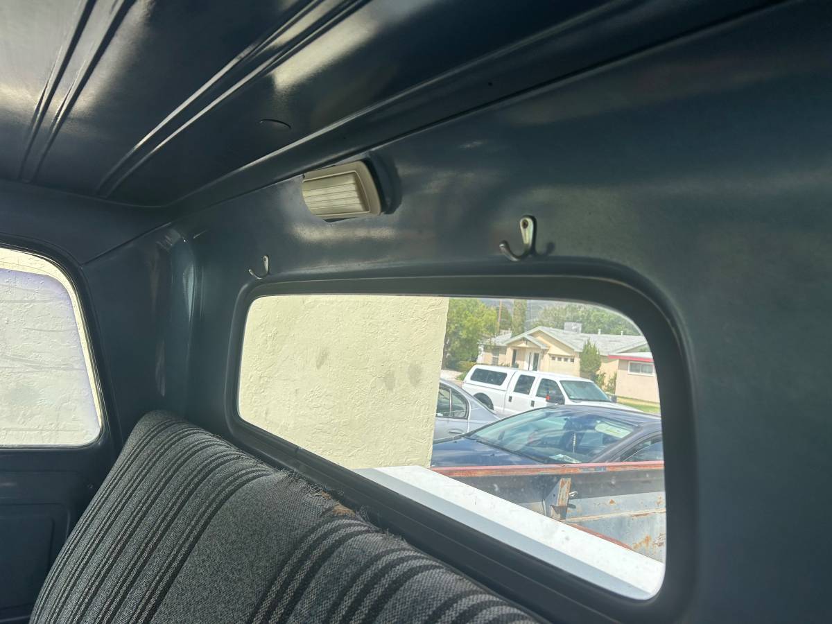 Chevrolet-c10-1965-blue-12