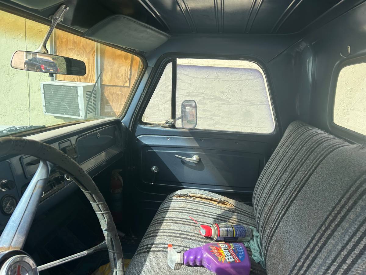 Chevrolet-c10-1965-blue-17